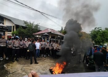 Mahasiswa Tarakan Juga Unjuk Rasa Tolak RUU TNI