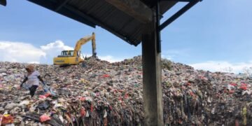 Gunungan Sampah di TPA Tembus 165 Ton per Hari