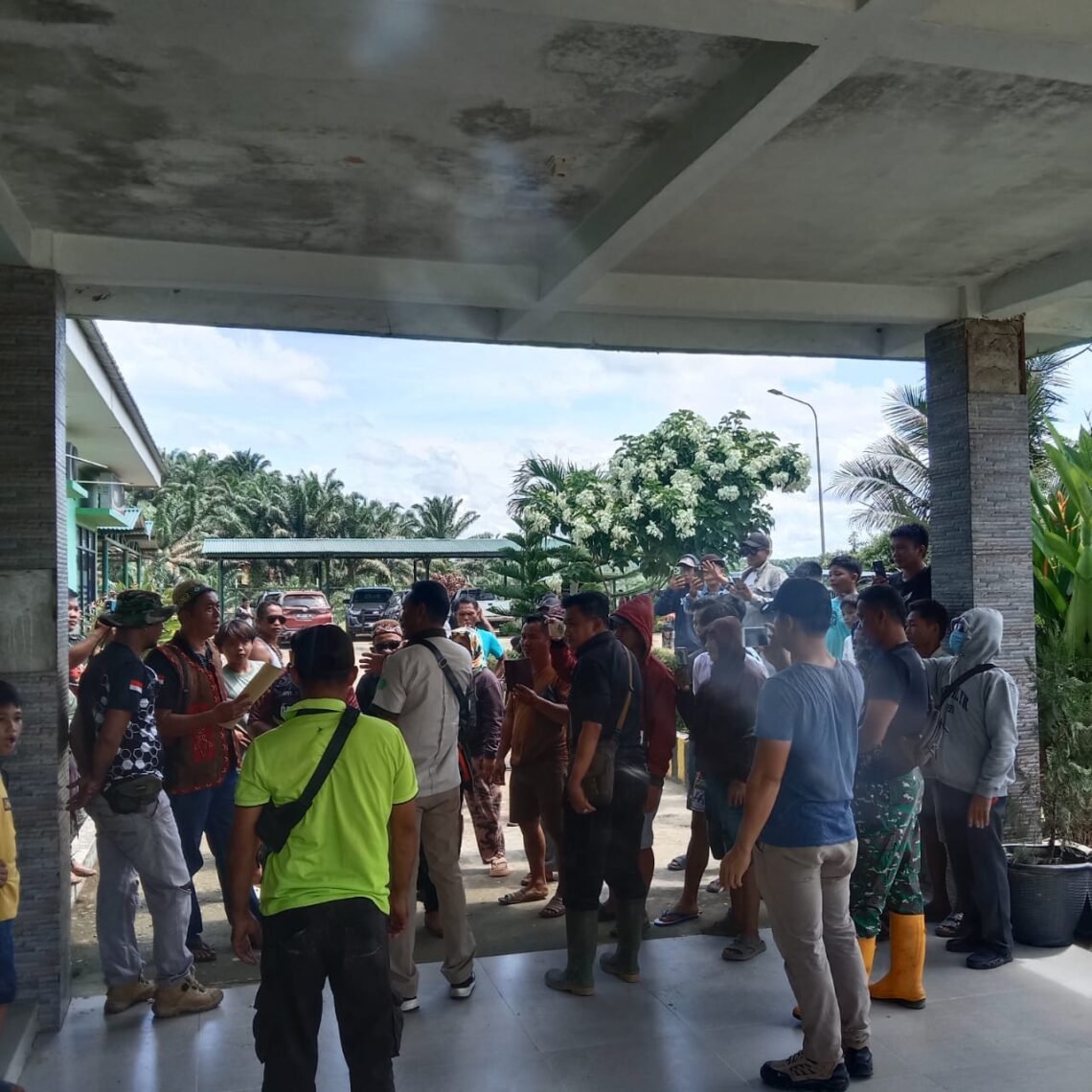 Masyarakat Adat Mengaku Diintimidasi Perusahaan melalui Aparat