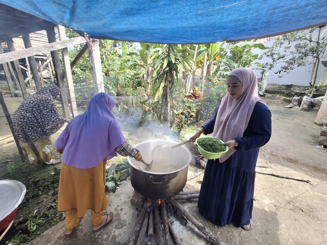 Nasu Cemba: Masakan yang Tak Ada di Aplikasi Ojol tapi Mengikat Warga RT 01