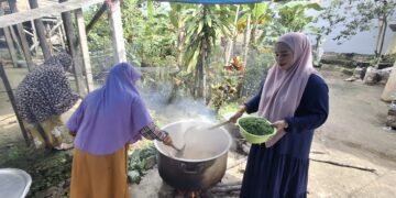 Nasu Cemba: Masakan yang Tak Ada di Aplikasi Ojol tapi Mengikat Warga RT 01