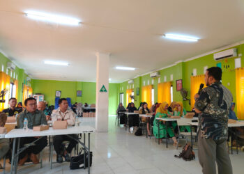 Gandeng UBT, SITH ITB Kenalkan Cara Asyik Mengajar Biologi kepada Guru 3T dengan Bahan Sederhana