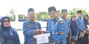 Tiga PNS Pemkab Nunukan Dianugerahi Satyalancana Karya Satya