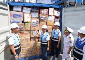 PELNI Berangkatkan 15 Kontainer Barang Bantuan untuk Korban Banjir Sumatera