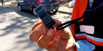 Dua Ribu Tak Buatmu Miskin, Kawan, dan Dia Naik Mobil Pajero Sport