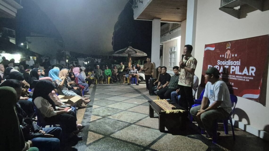 Serap Aspirasi Warga Karang Anyar Pantai, Herman SH Sosialisasikan Empat Pilar di Kediaman Tokoh Masyarakat